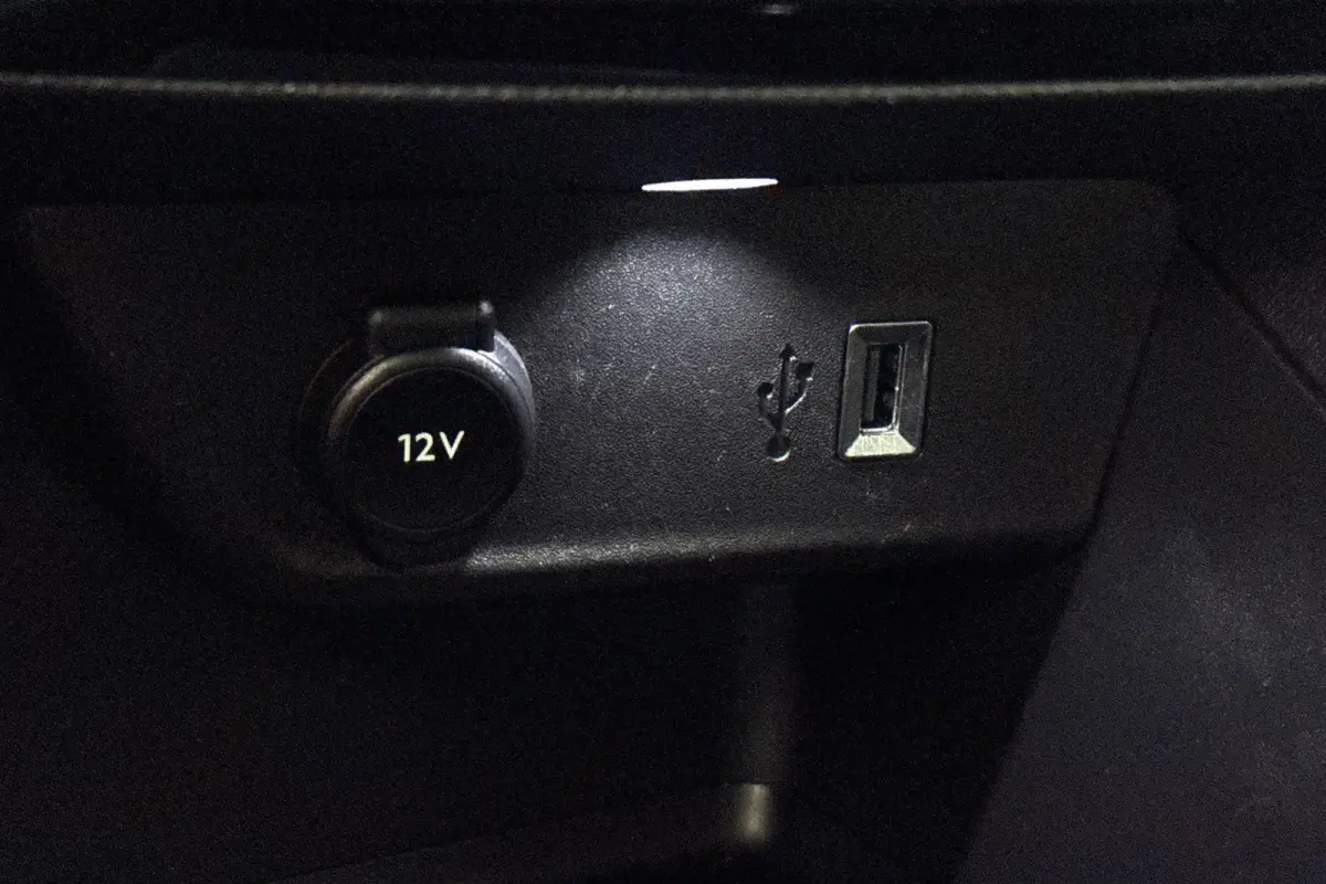 1.2T GS Line Navigatie Pro Dodehoek Detectie Parkeersensoren Voor en Achter