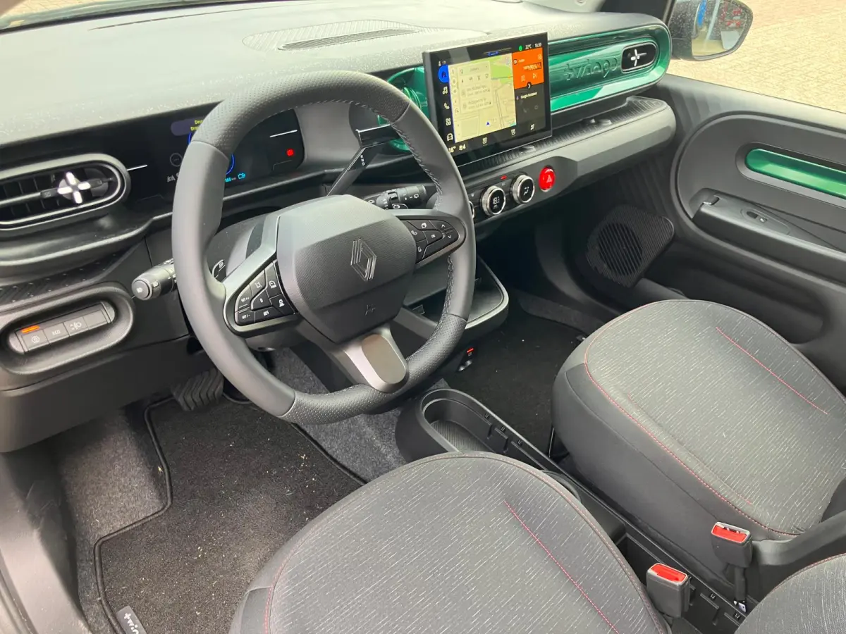 techno 80pk urban range | Stoelverw. | parkeercamera | Navigatie |