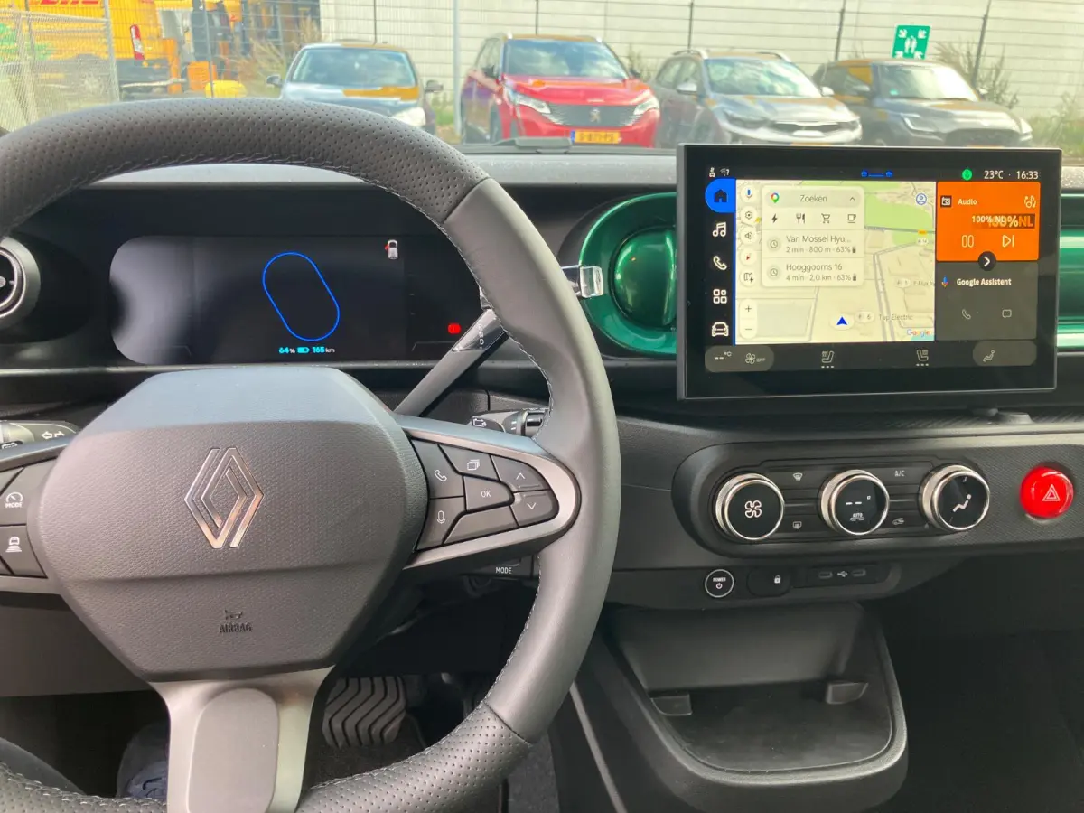 techno 80pk urban range | Stoelverw. | parkeercamera | Navigatie |