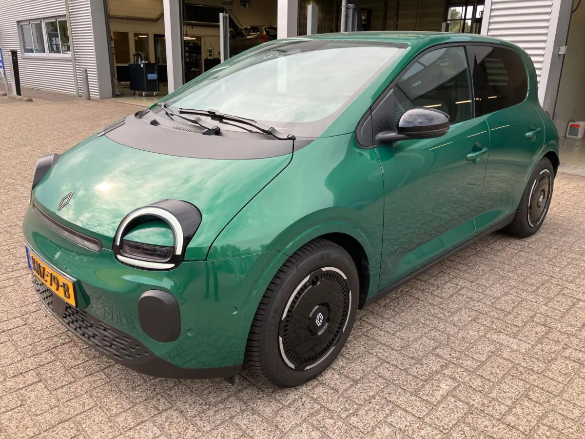 techno 80pk urban range | Stoelverw. | parkeercamera | Navigatie |