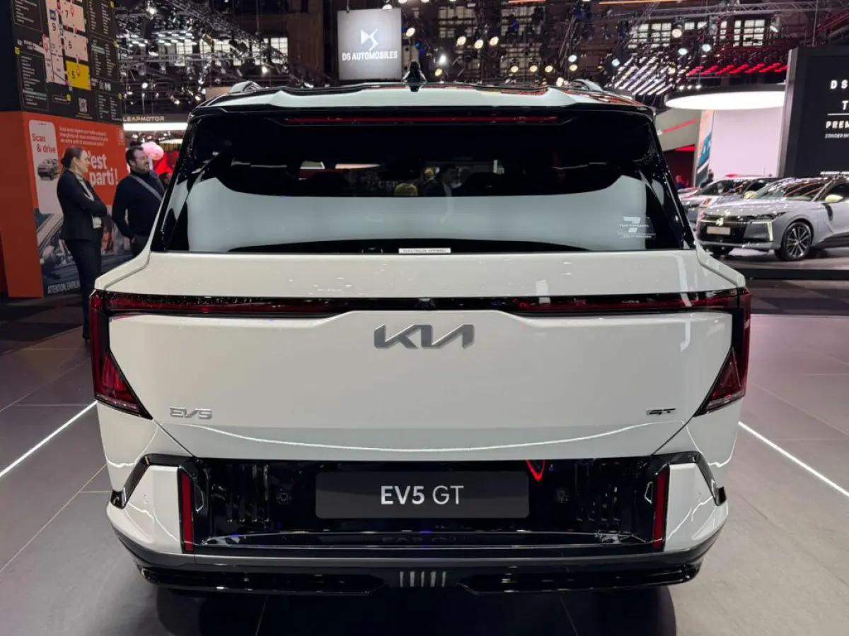 GT AWD 81.4 kWh Launch control | Elektronisch adaptief onderstel met road-preview | 20' lichtmetalen GT-velgen | NIEUW TE BESTELLEN