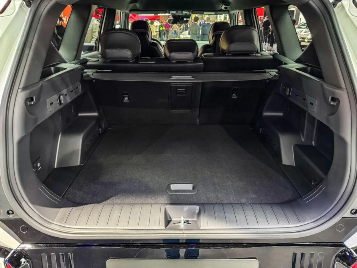 GT AWD 81.4 kWh Launch control | Elektronisch adaptief onderstel met road-preview | 20' lichtmetalen GT-velgen | NIEUW TE BESTELLEN