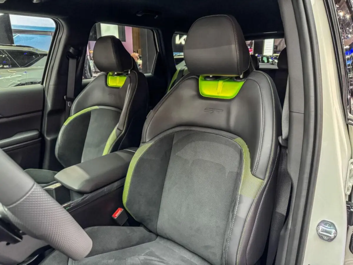 GT AWD 81.4 kWh Launch control | Elektronisch adaptief onderstel met road-preview | 20' lichtmetalen GT-velgen | NIEUW TE BESTELLEN