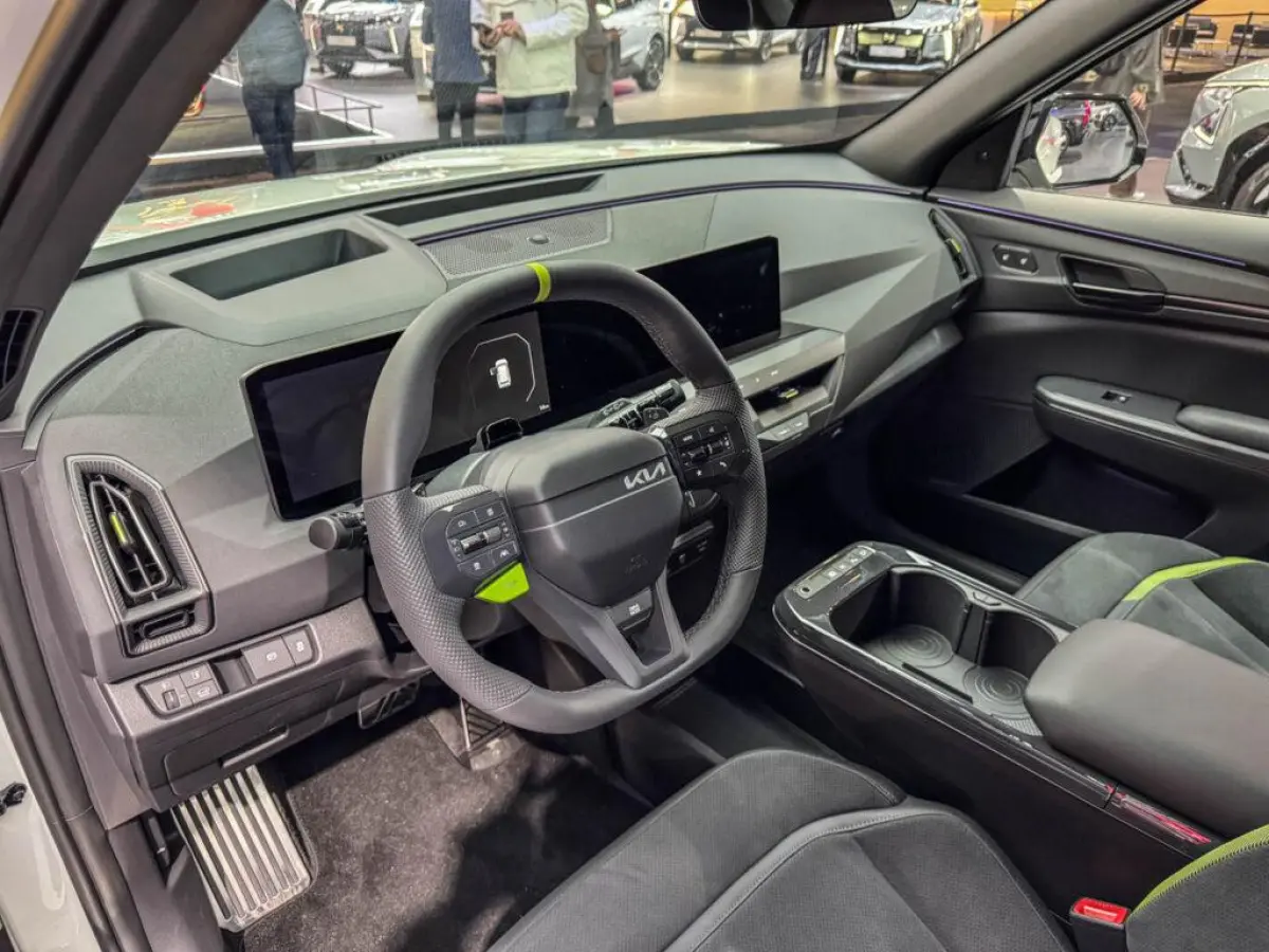 GT AWD 81.4 kWh Launch control | Elektronisch adaptief onderstel met road-preview | 20' lichtmetalen GT-velgen | NIEUW TE BESTELLEN