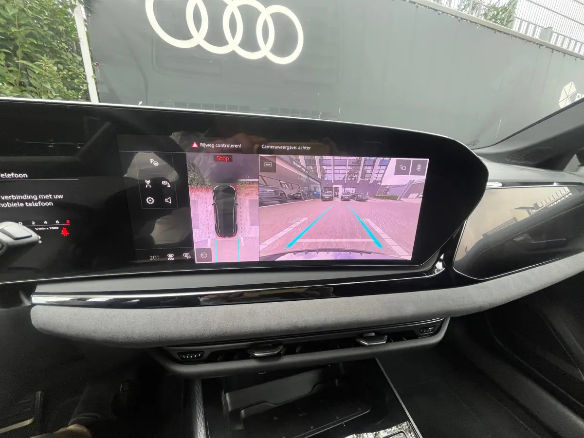 2.0 e-hybrid quattro S edition Competition | 270kw | Trekhaak | Bang & Olufsen | Tech-pro | Alarm kl3 | Head-up display | 21 inch Audi sport velgen |
