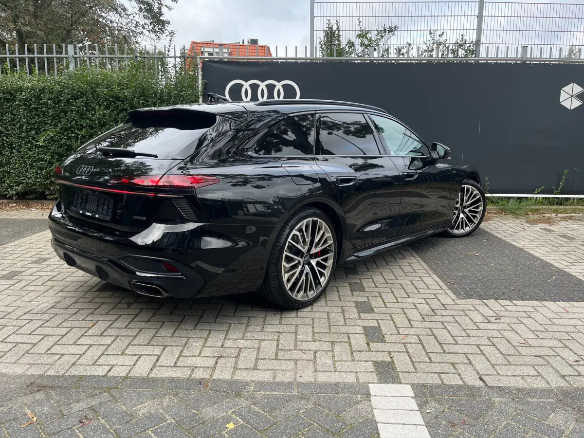 2.0 e-hybrid quattro S edition Competition | 270kw | Trekhaak | Bang & Olufsen | Tech-pro | Alarm kl3 | Head-up display | 21 inch Audi sport velgen |