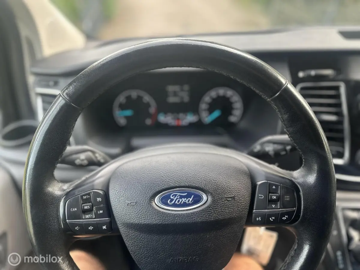 280 2.0 TDCI 130PK Automaat L1H1 Limited