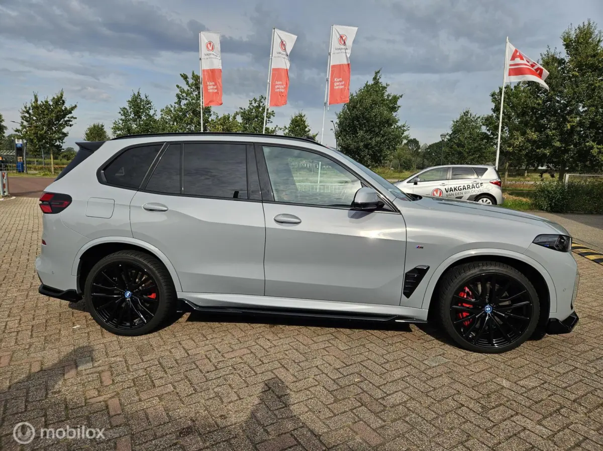 xDrive50e