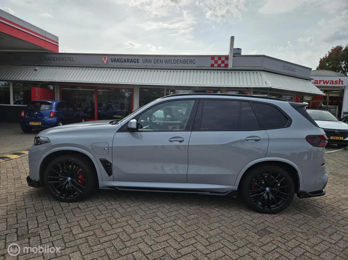 xDrive50e