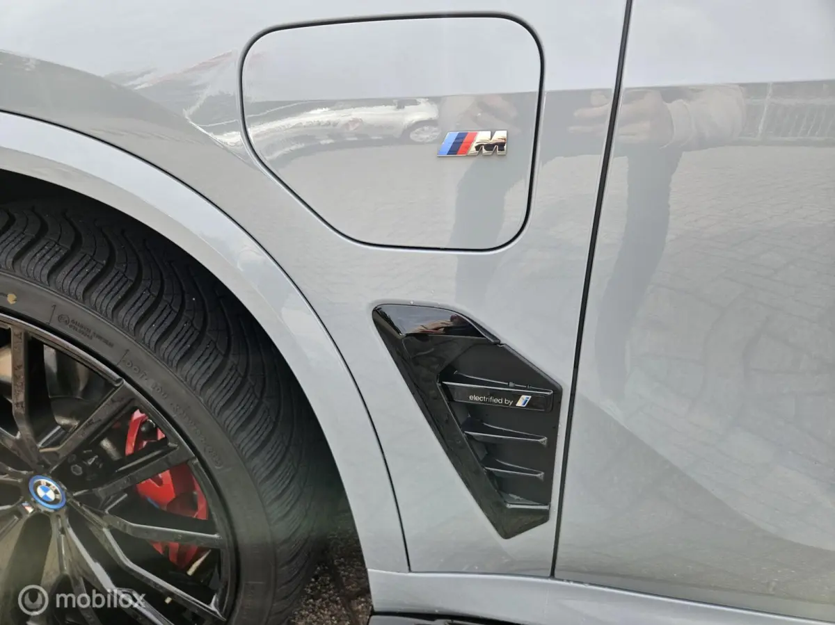 xDrive50e