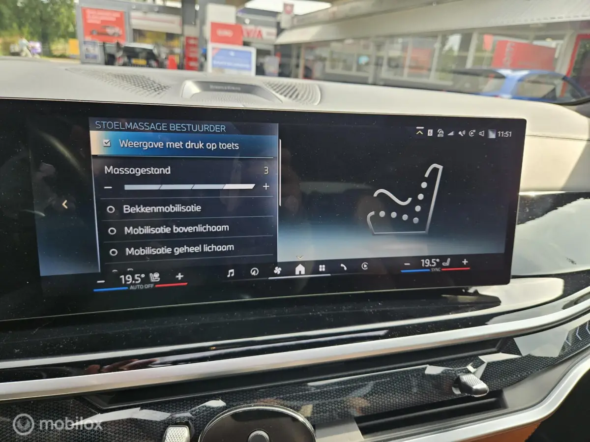 xDrive50e