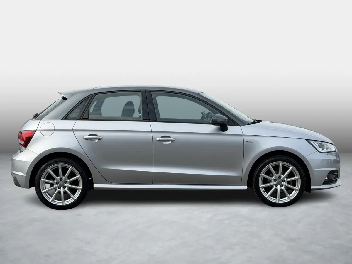 1.0 TFSI S-Line edition+ | Dealeronderhouden | S-Line | 1e Eigenaar | Cruise Control | Navigatie | Bluetooth |