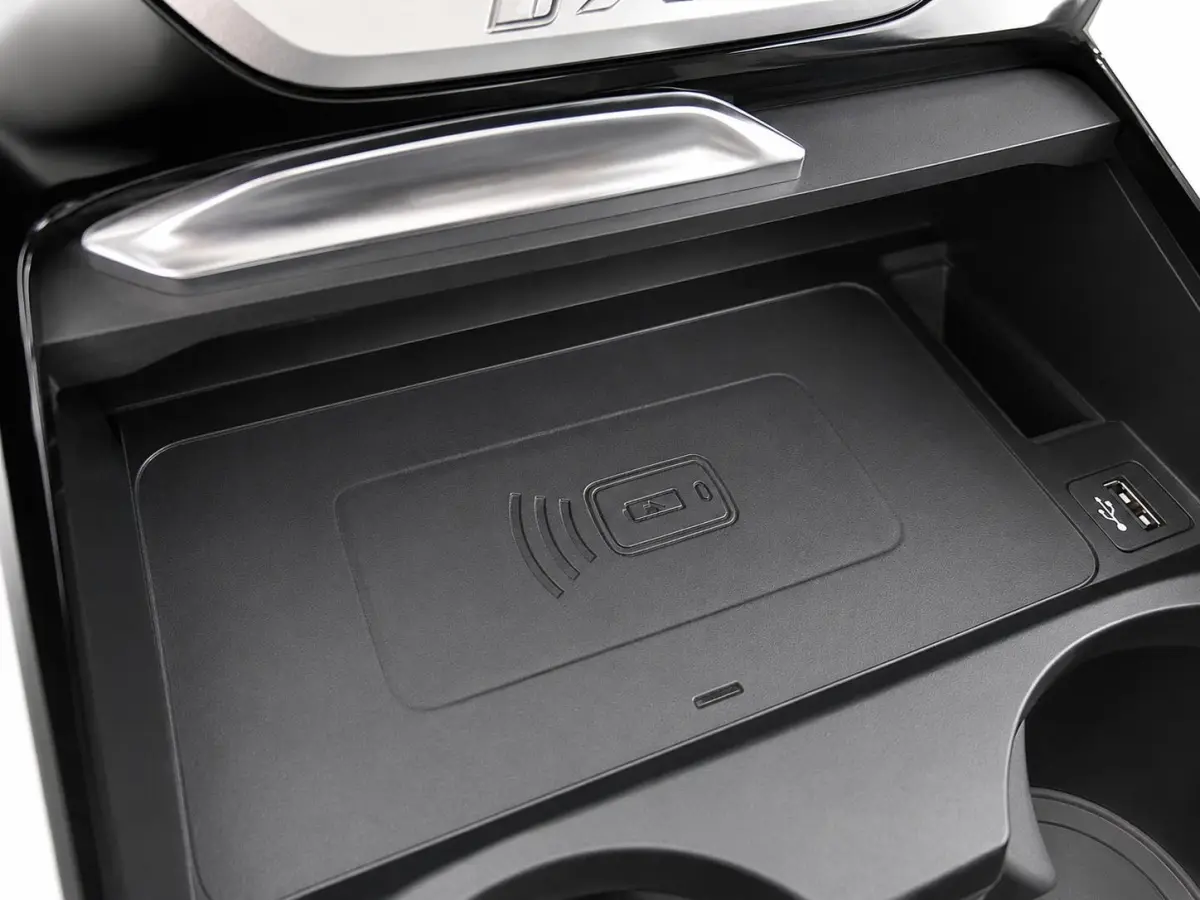 High Executive Edition 80 kWh SOH 98,6% Panoramadak Trekhaak Navigatie Apple CarPlay Android Auto Camera Parkeerhulp Adaptive Cruise Control Stoelverwarming Full Led Leder Climate Control Li
