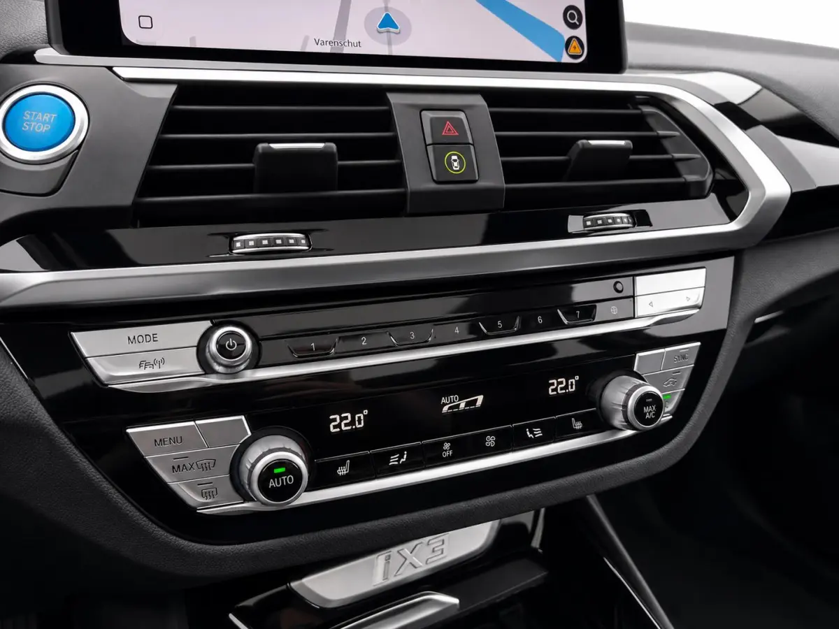 High Executive Edition 80 kWh SOH 98,6% Panoramadak Trekhaak Navigatie Apple CarPlay Android Auto Camera Parkeerhulp Adaptive Cruise Control Stoelverwarming Full Led Leder Climate Control Li