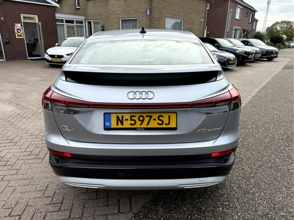 40 Advanced edition 77 kWh SOH 91.6%, Camera, Matrix Led