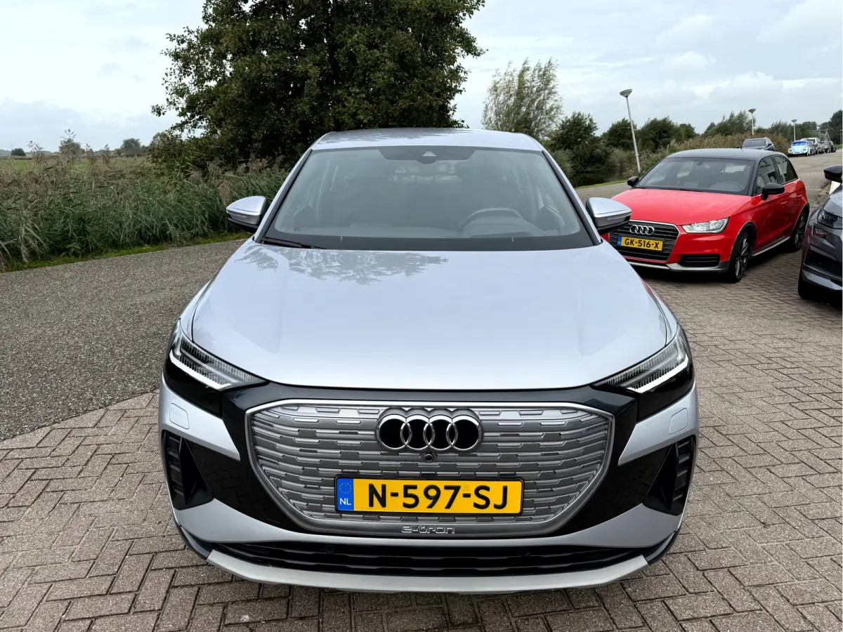 40 Advanced edition 77 kWh SOH 91.6%, Camera, Matrix Led