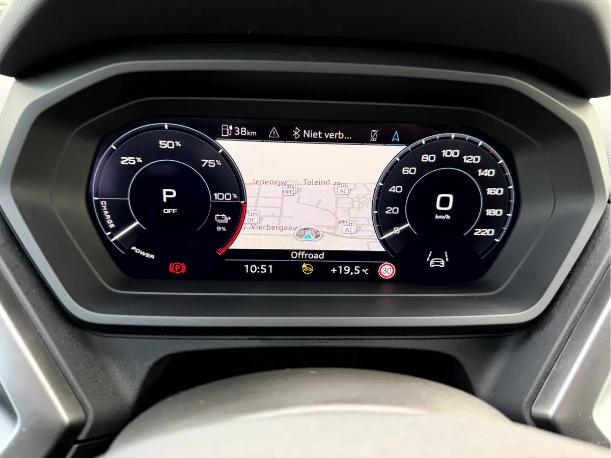 40 Advanced edition 77 kWh SOH 91.6%, Camera, Matrix Led