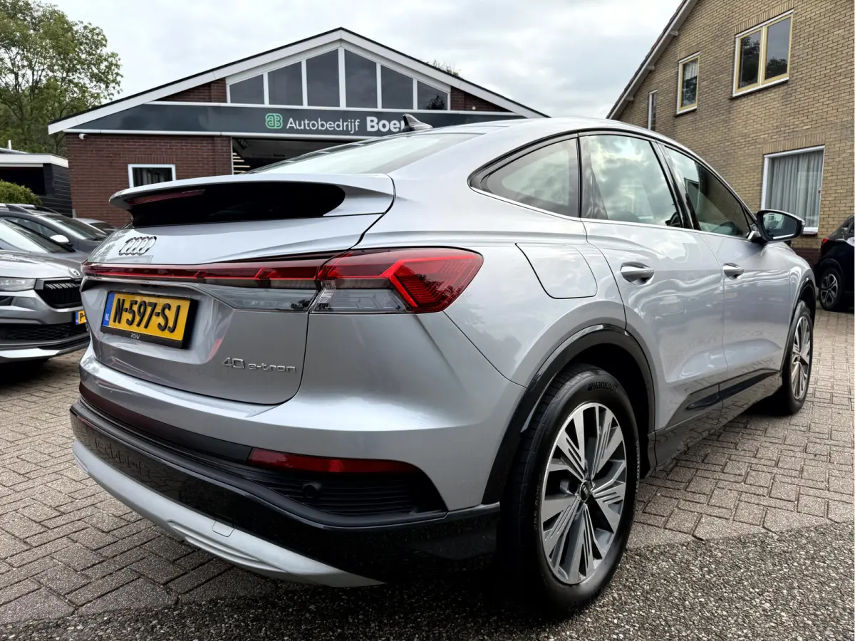 40 Advanced edition 77 kWh SOH 91.6%, Camera, Matrix Led