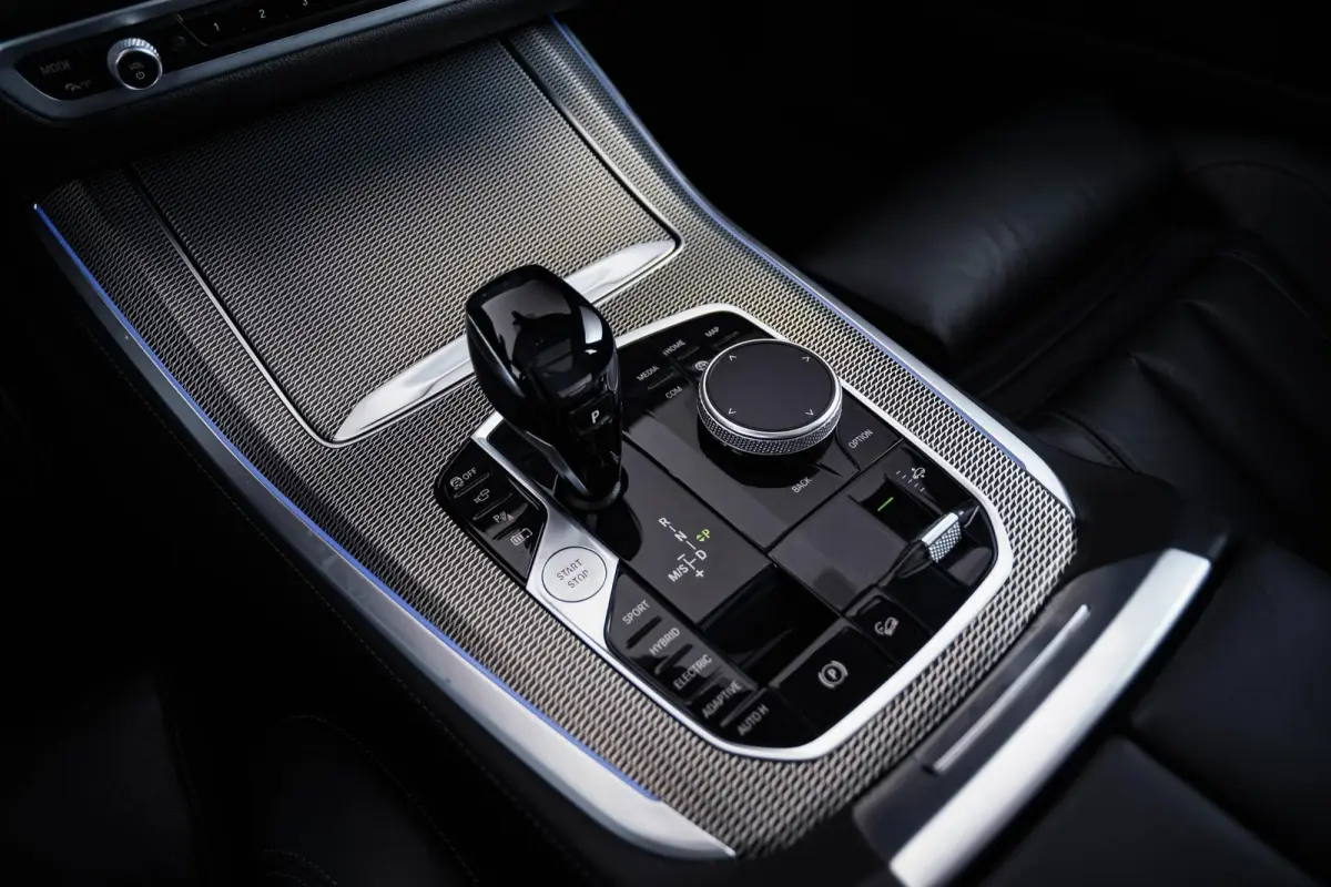 xDrive45e High Executive Trekhaak - Panoramadak - Active Cruise Control - Head up - Harman Kardon - Sportstoelen - Elektrisch verstelbare/verwarmde stoelen - Comfort Acces - Parking Assistan