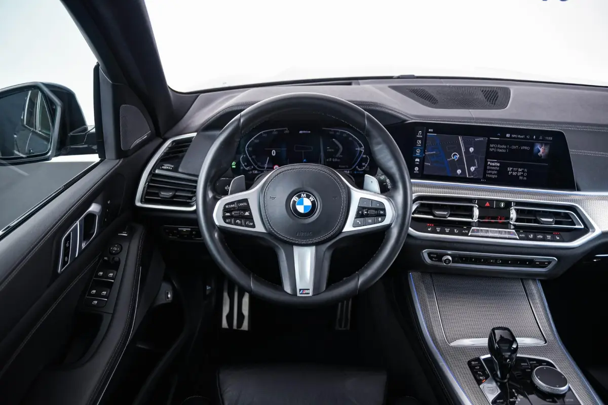 xDrive45e High Executive Trekhaak - Panoramadak - Active Cruise Control - Head up - Harman Kardon - Sportstoelen - Elektrisch verstelbare/verwarmde stoelen - Comfort Acces - Parking Assistan