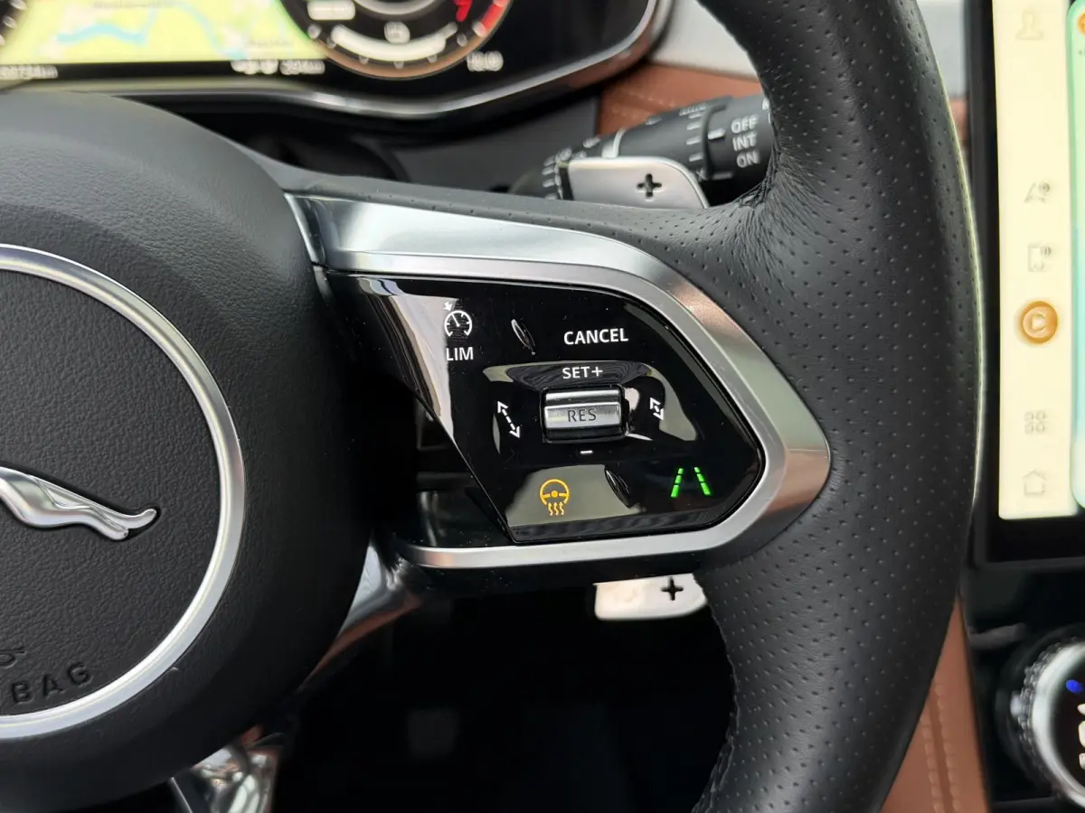 2.0 P400e PHEV R-Dynamic SE | Meridian/Stoelverw. & -koeling/Pano-Dak/Adapt.Cruise/Carplay/21-inch