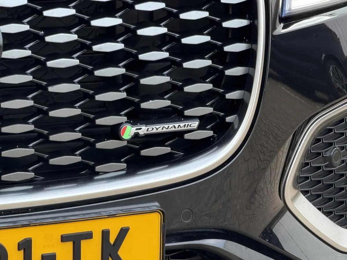 2.0 P400e PHEV R-Dynamic SE | Meridian/Stoelverw. & -koeling/Pano-Dak/Adapt.Cruise/Carplay/21-inch