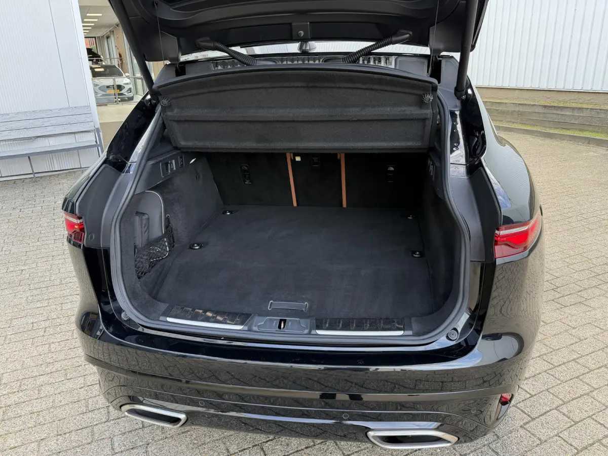 2.0 P400e PHEV R-Dynamic SE | Meridian/Stoelverw. & -koeling/Pano-Dak/Adapt.Cruise/Carplay/21-inch