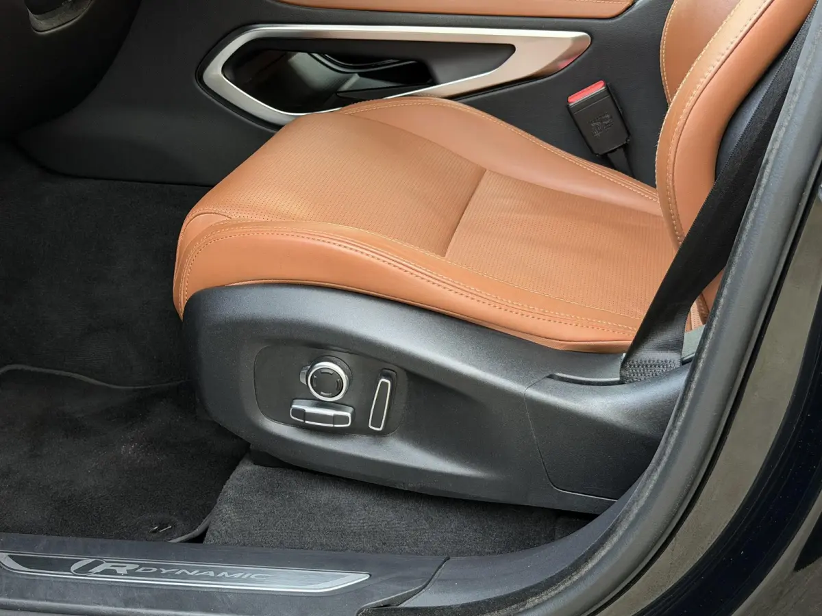 2.0 P400e PHEV R-Dynamic SE | Meridian/Stoelverw. & -koeling/Pano-Dak/Adapt.Cruise/Carplay/21-inch