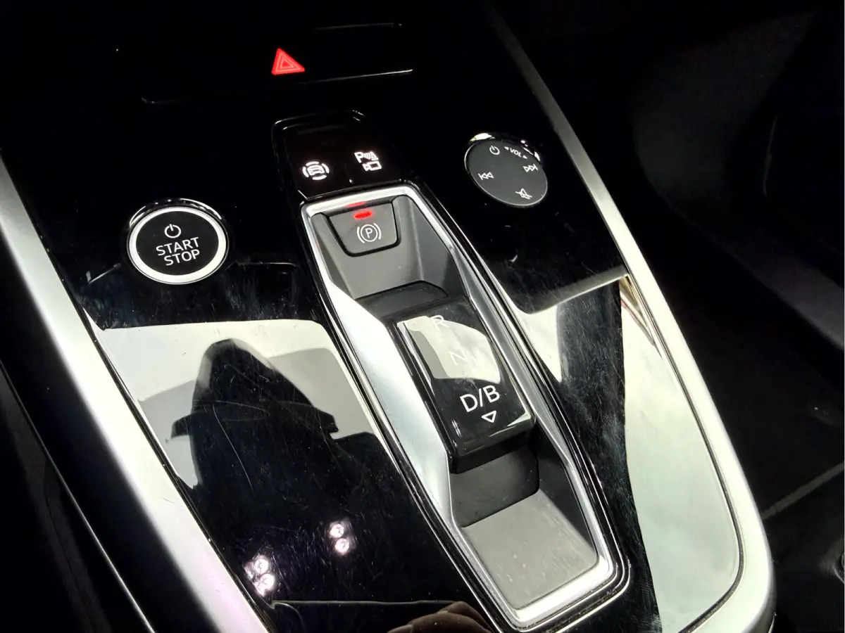 50 quattro 300pk Advanced edition 77 kWh SOH 91.9%, Camera, 20''Lmv, Trekhaak