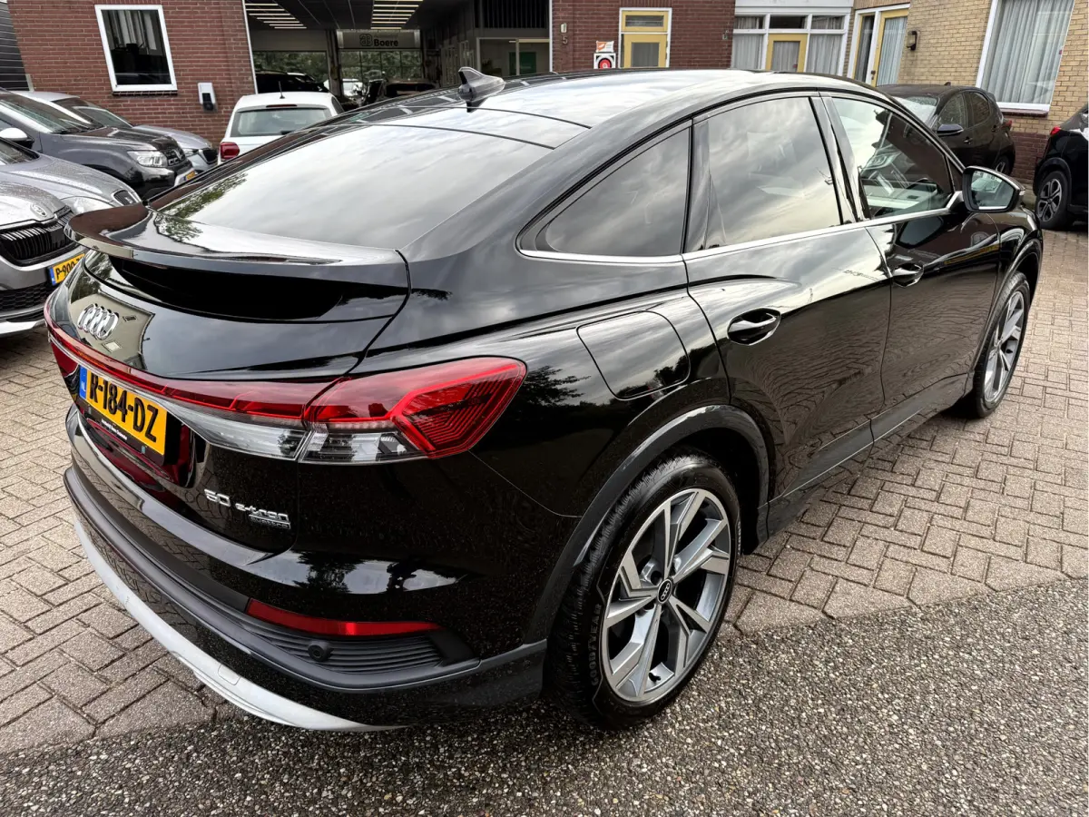 50 quattro 300pk Advanced edition 77 kWh SOH 91.9%, Camera, 20''Lmv, Trekhaak