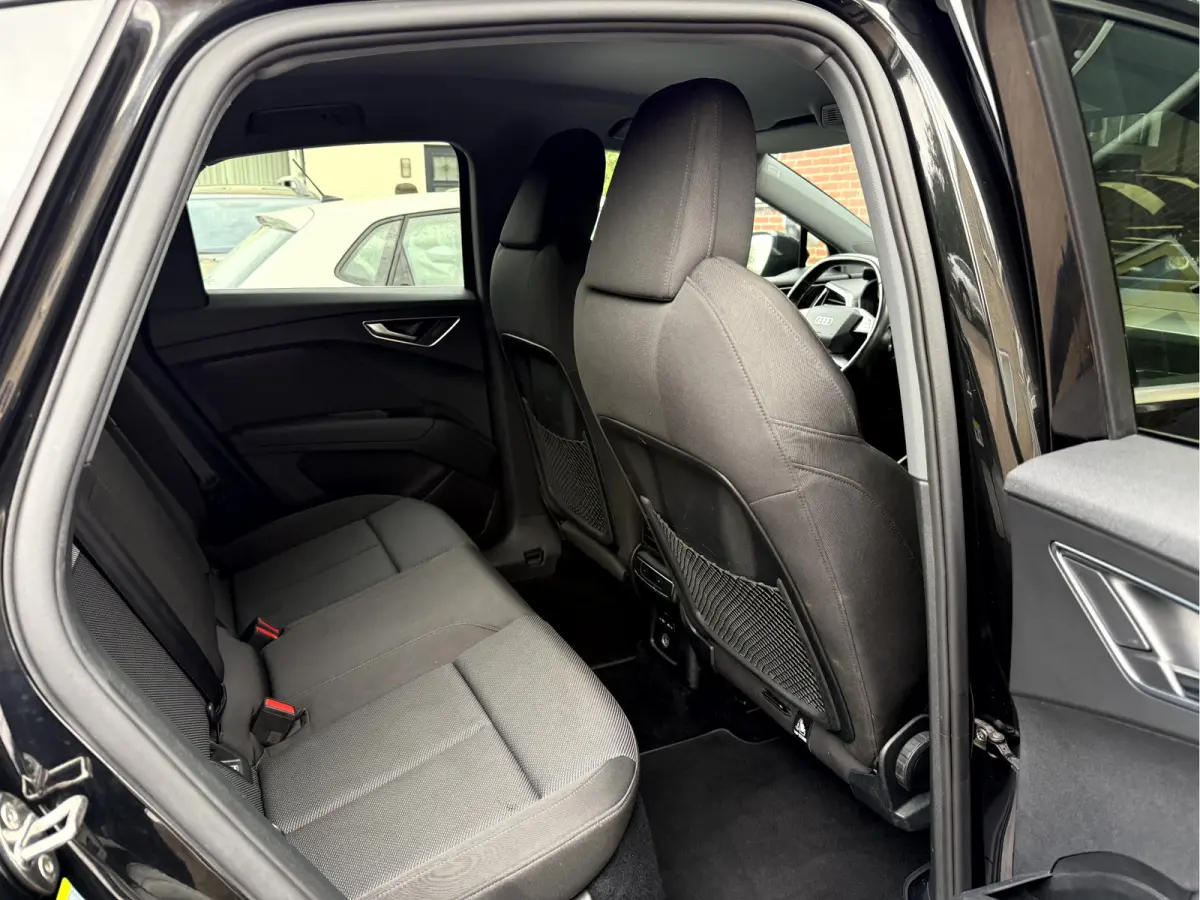 50 quattro 300pk Advanced edition 77 kWh SOH 91.9%, Camera, 20''Lmv, Trekhaak