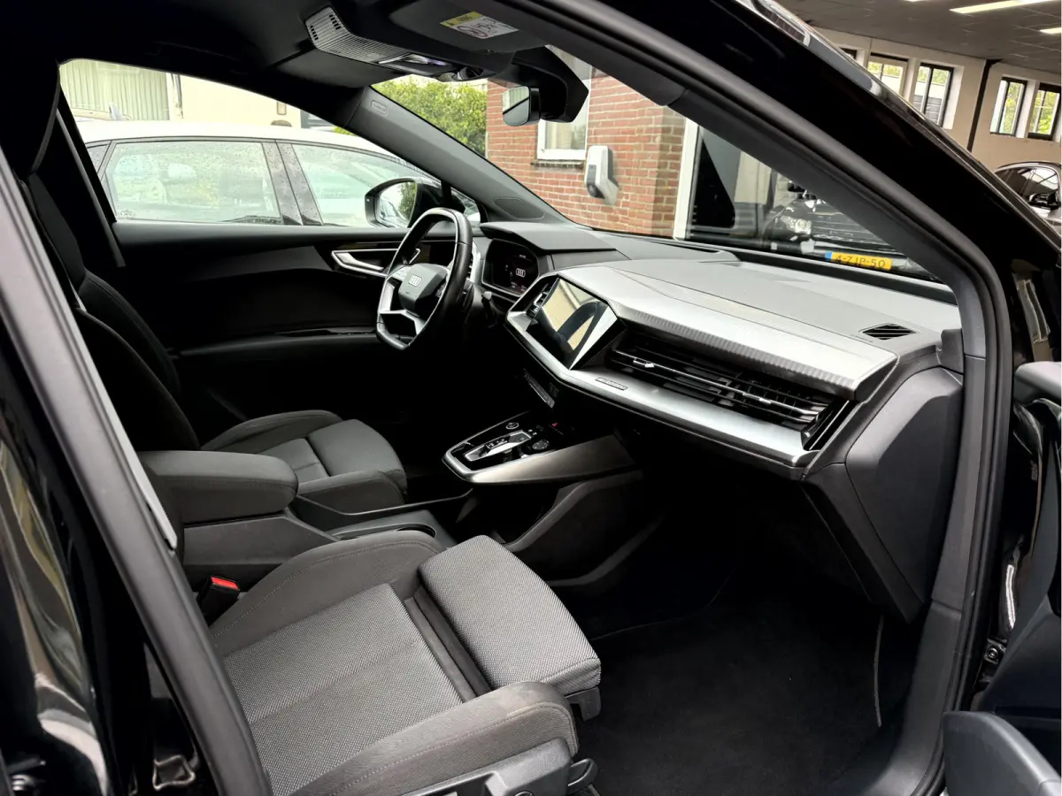 50 quattro 300pk Advanced edition 77 kWh SOH 91.9%, Camera, 20''Lmv, Trekhaak
