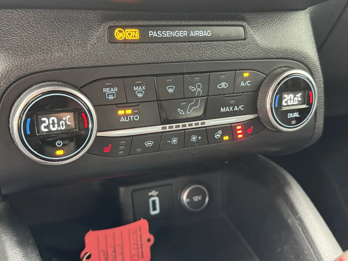 1.5 ST Line Head-up / Applecarplay / Keyless / Lane assit / camera /Adaptive Cruise / Full options