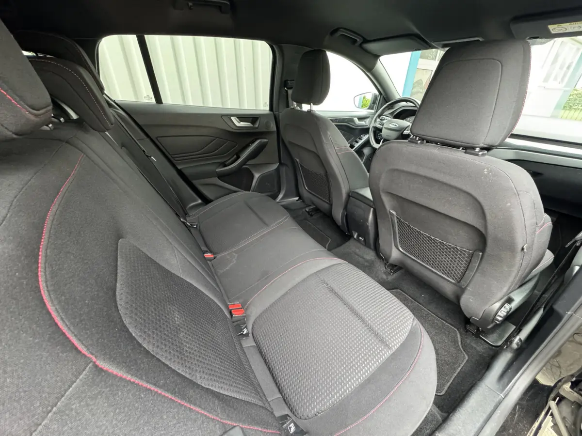 1.5 ST Line Head-up / Applecarplay / Keyless / Lane assit / camera /Adaptive Cruise / Full options