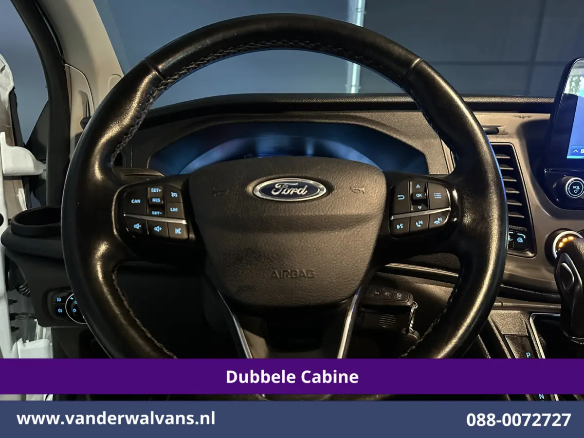 2.0 TDCI 130pk Automaat L2H1 Dubbele Cabine Euro6 Airco | 5-Zits | Camera | Navigatie | LED | Apple Carplay | Cruisecontrol Android Auto, Trekhaak, Stoelverwarming, Parkeersensoren, Achterkl