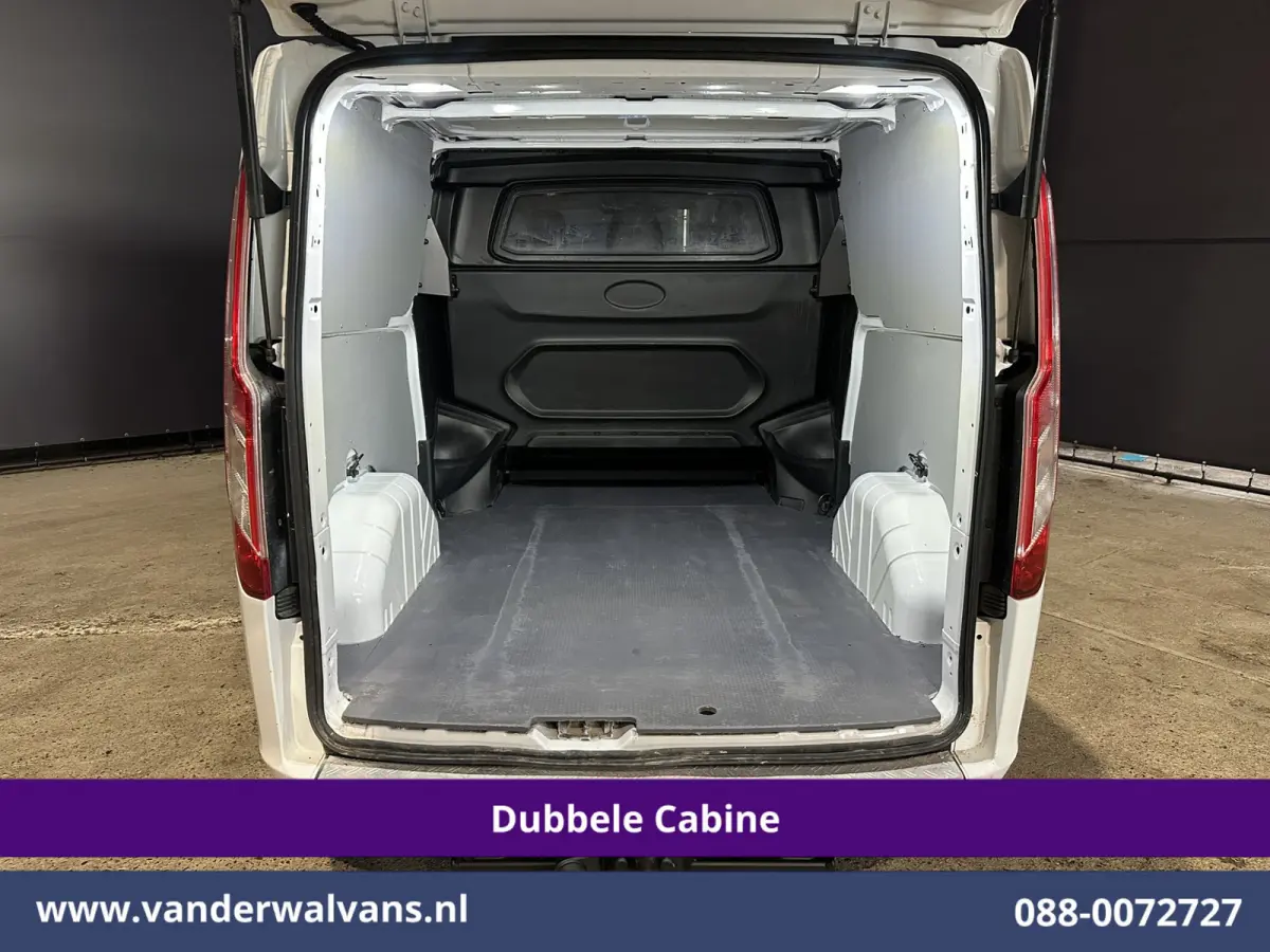 2.0 TDCI 130pk Automaat L2H1 Dubbele Cabine Euro6 Airco | 5-Zits | Camera | Navigatie | LED | Apple Carplay | Cruisecontrol Android Auto, Trekhaak, Stoelverwarming, Parkeersensoren, Achterkl