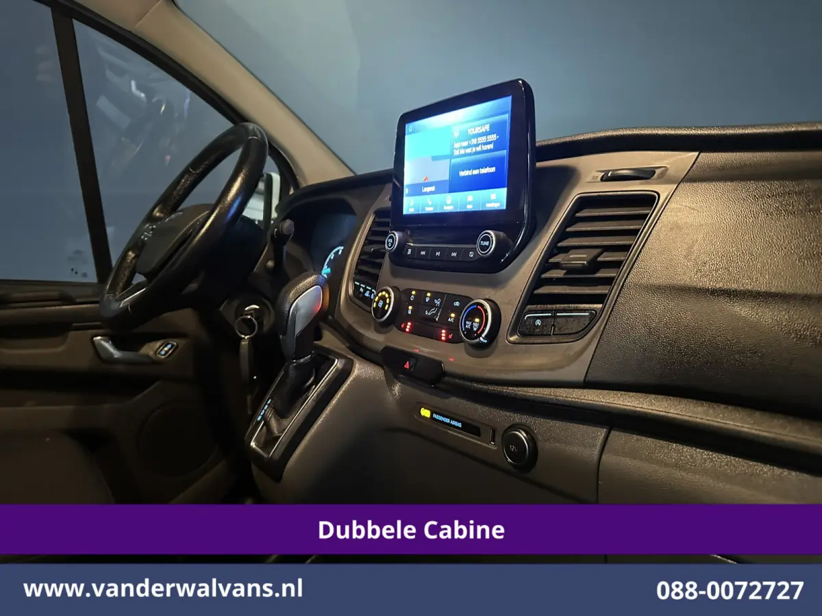 2.0 TDCI 130pk Automaat L2H1 Dubbele Cabine Euro6 Airco | 5-Zits | Camera | Navigatie | LED | Apple Carplay | Cruisecontrol Android Auto, Trekhaak, Stoelverwarming, Parkeersensoren, Achterkl