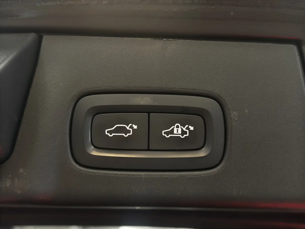 2.0 T8 AWD Inscription |Panoramadak| Stoel/stuurverwarming| Pilot |