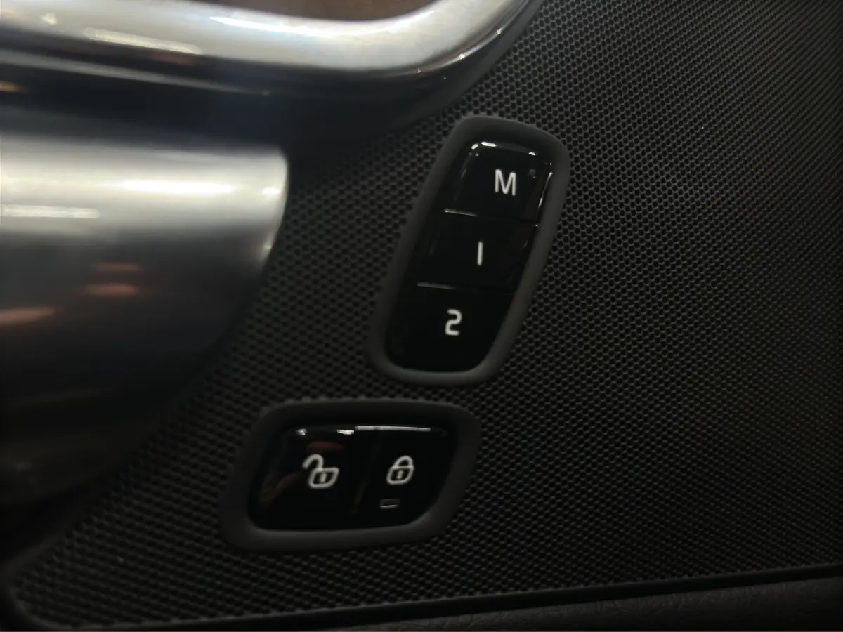 2.0 T8 AWD Inscription |Panoramadak| Stoel/stuurverwarming| Pilot |