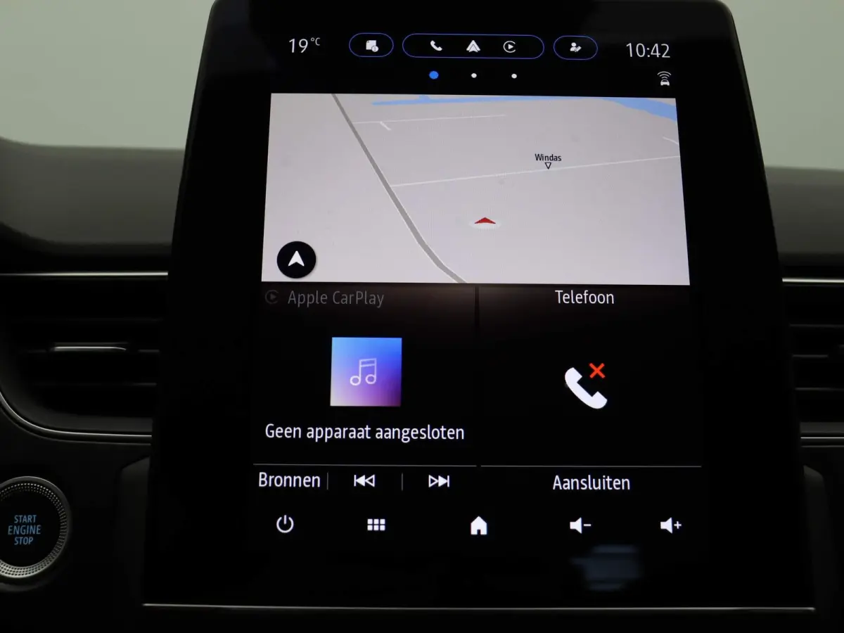 E-Tech full hybrid 145pk esprit Alpine | Adaptive cruise control | Stuur en stoelverwarming | Elektrisch verstelbare stoelen | Dodehoek detectie |