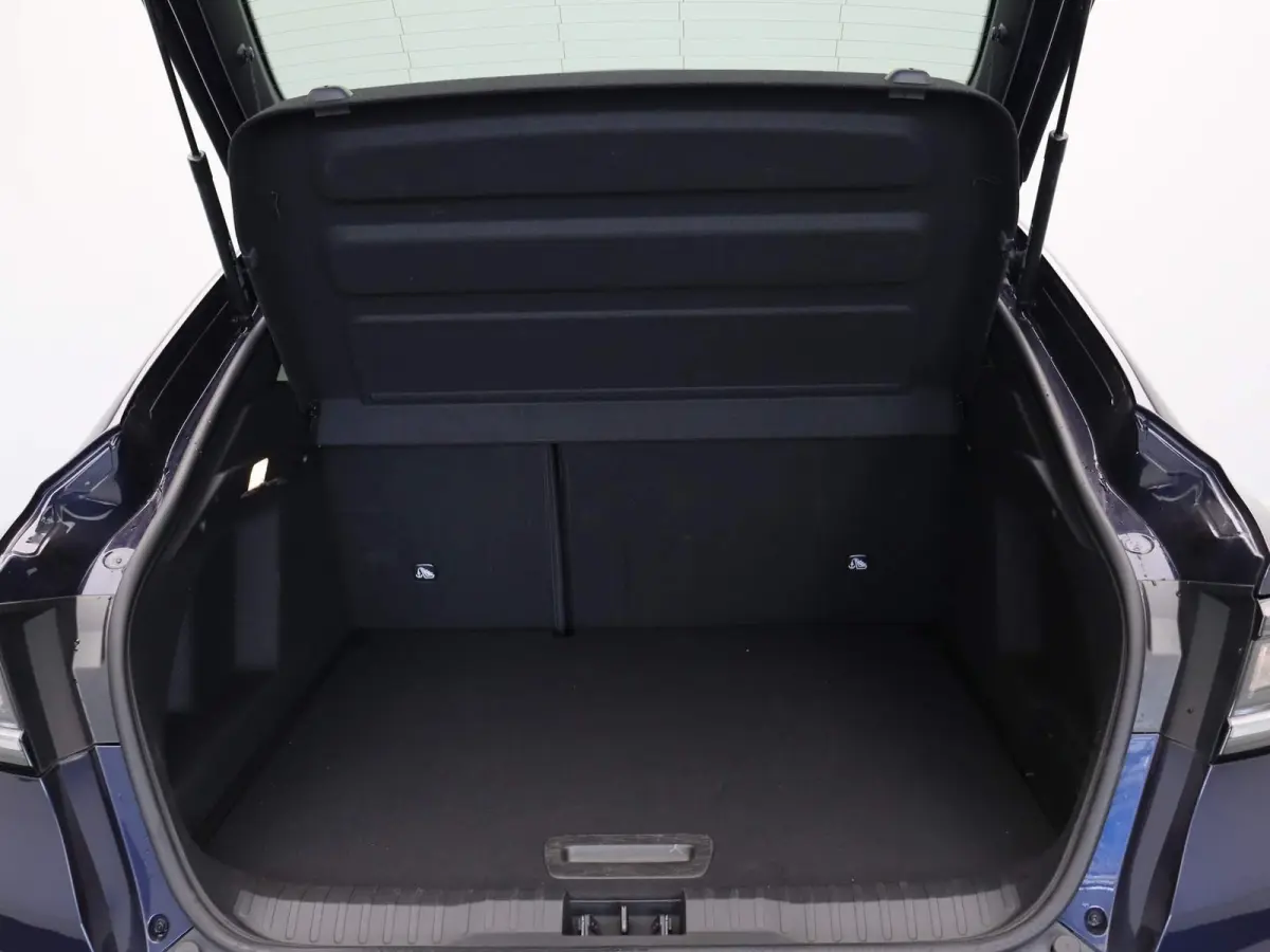 E-Tech full hybrid 145pk esprit Alpine | Adaptive cruise control | Stuur en stoelverwarming | Elektrisch verstelbare stoelen | Dodehoek detectie |