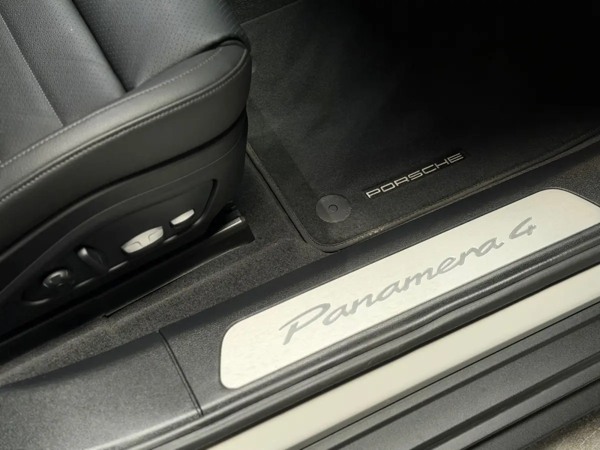 2.9 4 E-Hybrid PANO|BOSE|HuD|SOFTCLOSE|360 CAMERA|MEMORY|LUCHTVERING|FABRIEKSGARANTIE|NL AUTO|DEALER ONDERHOUDEN|
