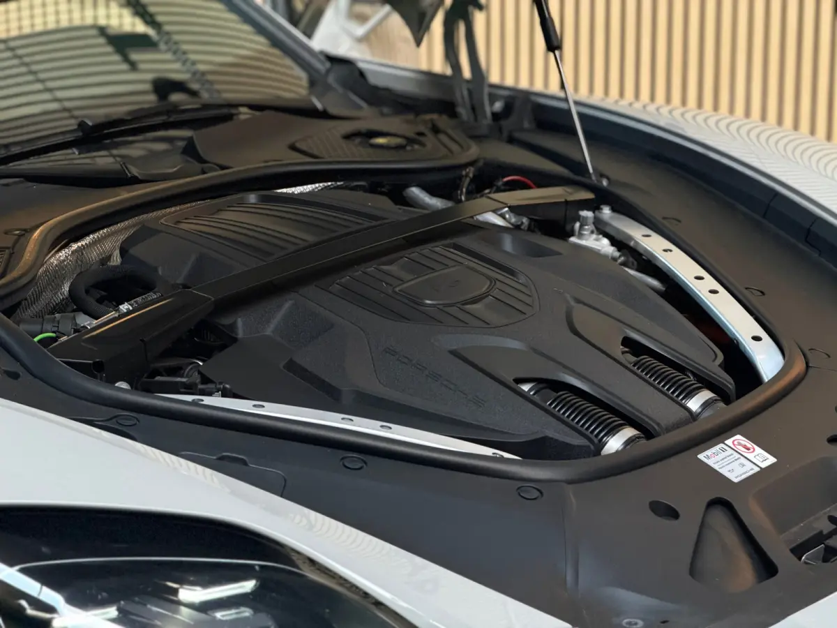 2.9 4 E-Hybrid PANO|BOSE|HuD|SOFTCLOSE|360 CAMERA|MEMORY|LUCHTVERING|FABRIEKSGARANTIE|NL AUTO|DEALER ONDERHOUDEN|