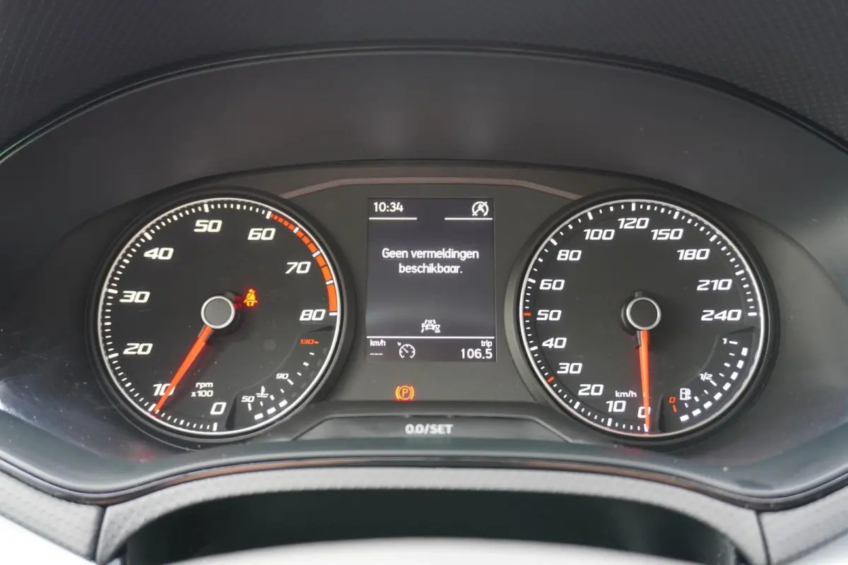 1.0 TSI 95pk Style | Full Link | Climatronic | PDC Achter | Cruise Control