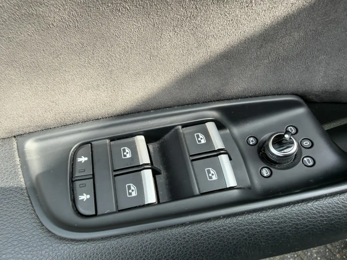 3.0 TDI e-tron quattro Sport S-Line | 360 Camera | DAB | Elektrische Trekhaak | Elektrische Achterklep | Memory Stoelen |