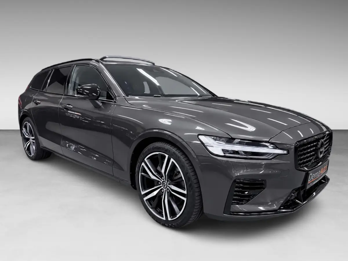 2.0 T8 Recharge AWD R-Design PANO/MASSAGE+M-LEDER/B&W/360CAM/NAVI/H-UP///