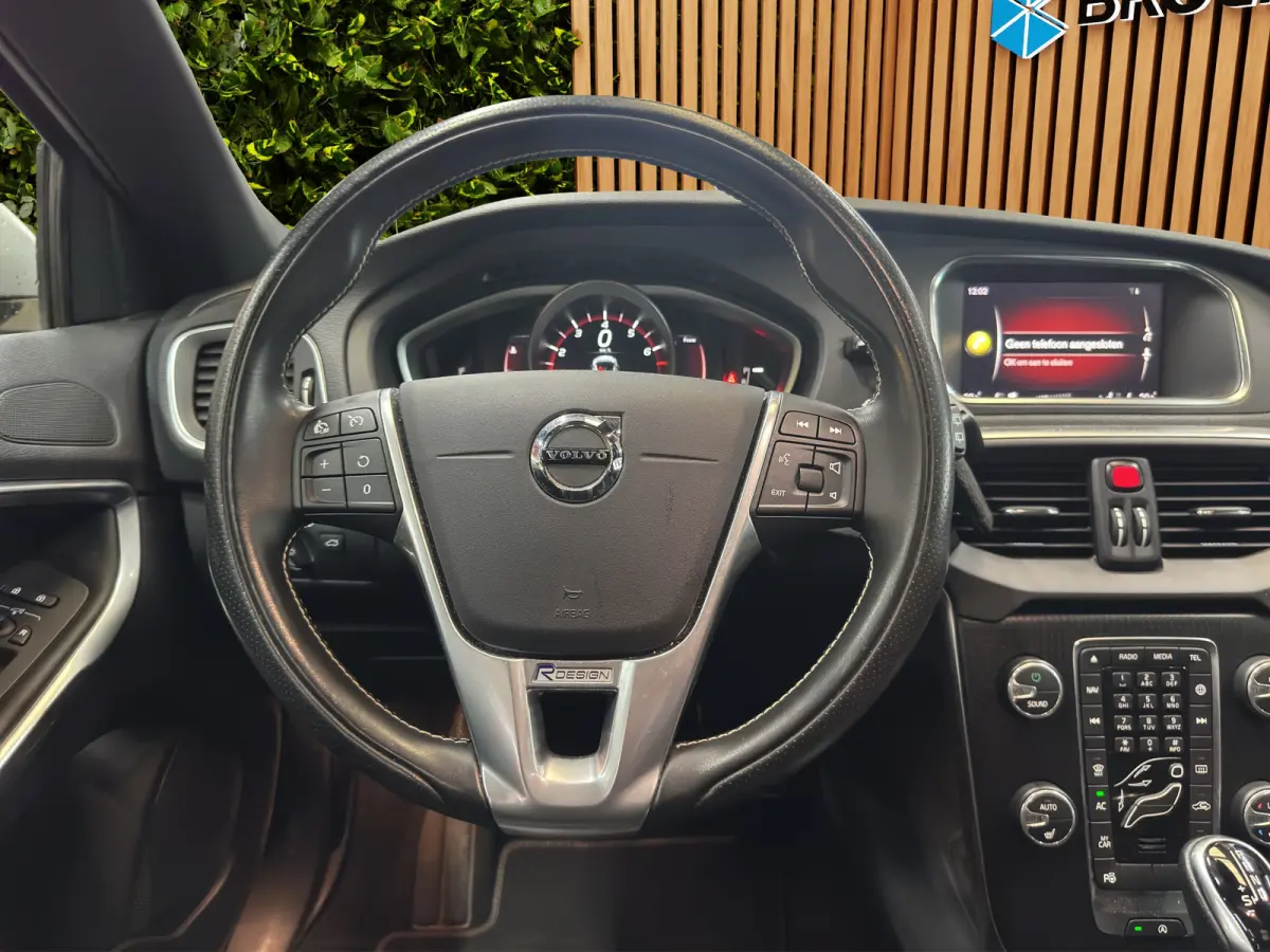 1.5 T3 Polar+ Sport | Panoramadak | Stoelverwarming | R-Design|