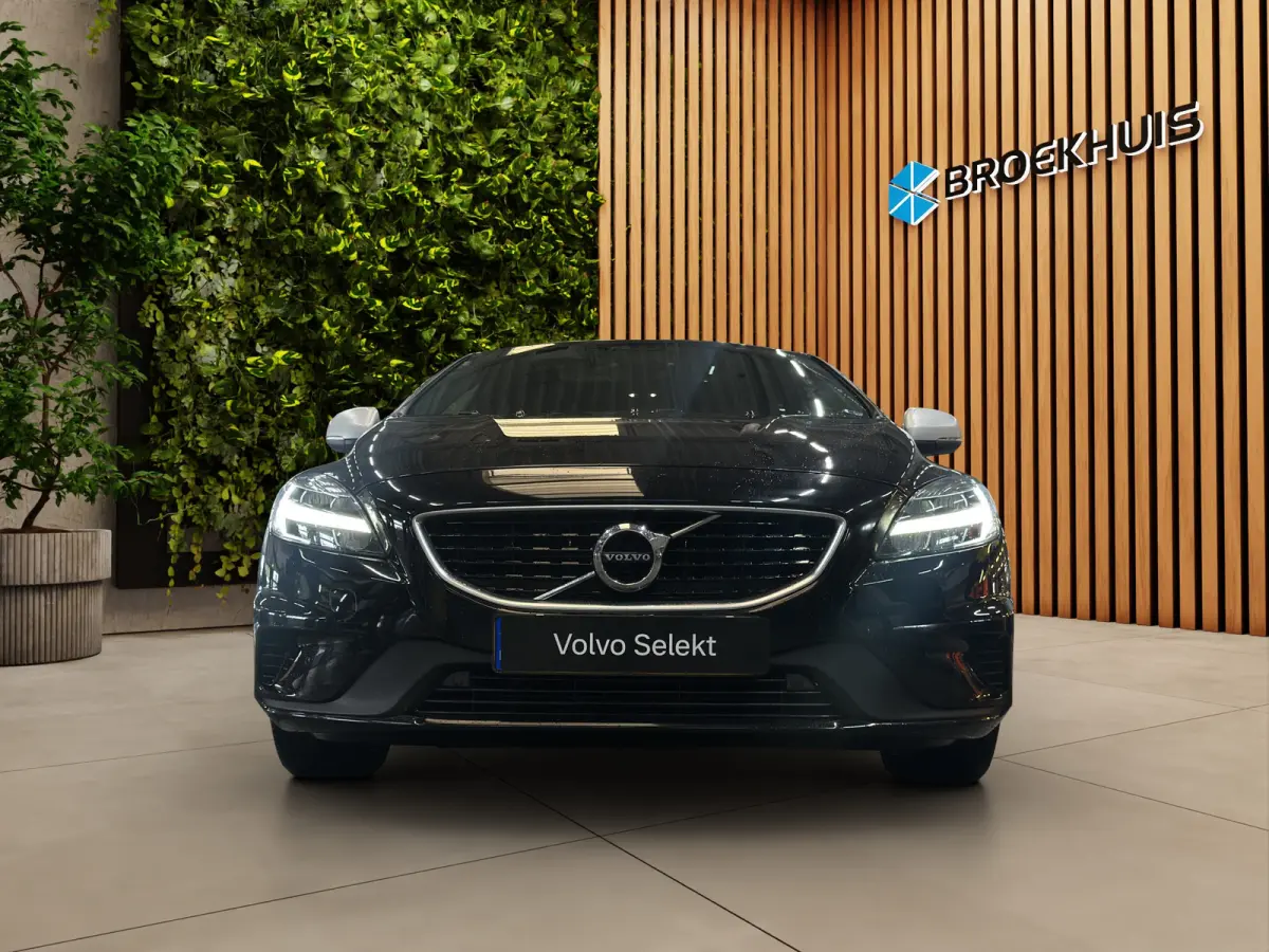 1.5 T3 Polar+ Sport | Panoramadak | Stoelverwarming | R-Design|