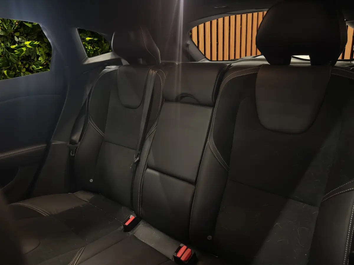 1.5 T3 Polar+ Sport | Panoramadak | Stoelverwarming | R-Design|