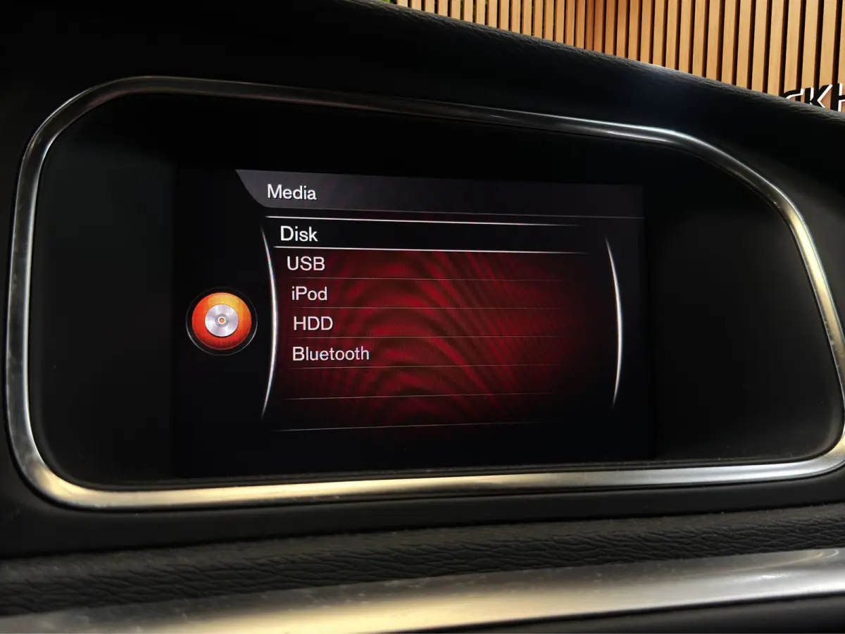 1.5 T3 Polar+ Sport | Panoramadak | Stoelverwarming | R-Design|